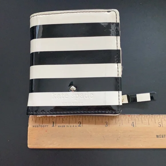Kate Spade black and white wallet - Picture 5 of 7